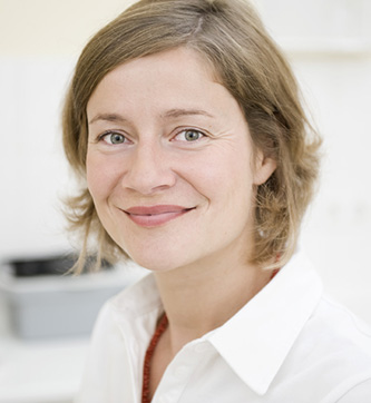 Dr. Astrid Leff